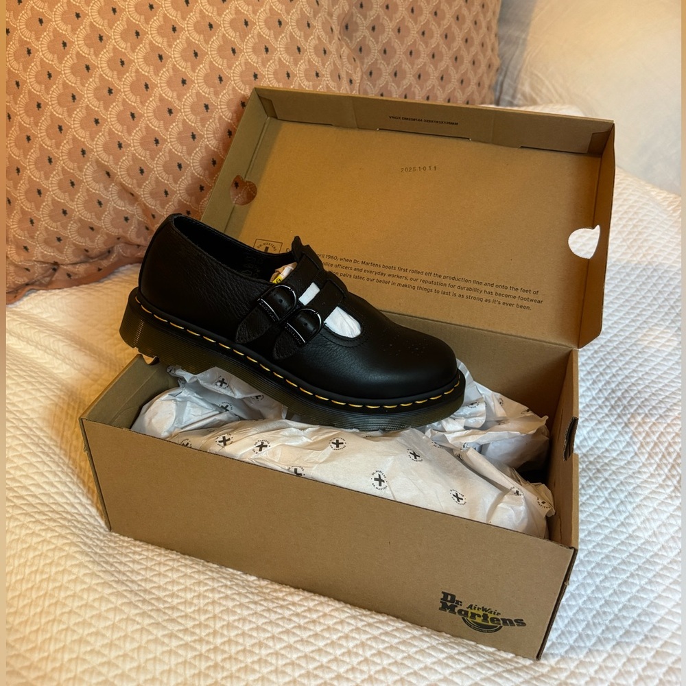 Brand new Dr. Martens Mary Jane shoes black size 9 women’s! Come with box!